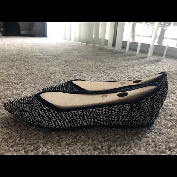 BNWB Rothy’s Navy Houndstooth points size 8.5 - Picture 2 of 4